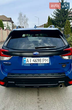 Внедорожник / Кроссовер Subaru Forester 2022 в 