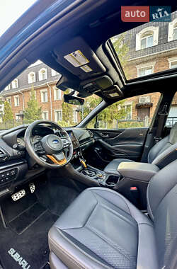 Внедорожник / Кроссовер Subaru Forester 2022 в 