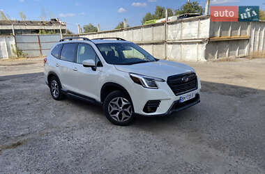 Внедорожник / Кроссовер Subaru Forester 2022 в 