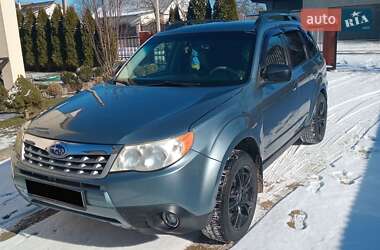 Внедорожник / Кроссовер Subaru Forester 2011 в 