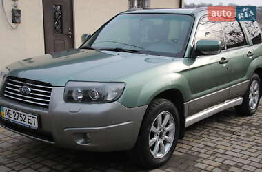 Внедорожник / Кроссовер Subaru Forester 2006 в 