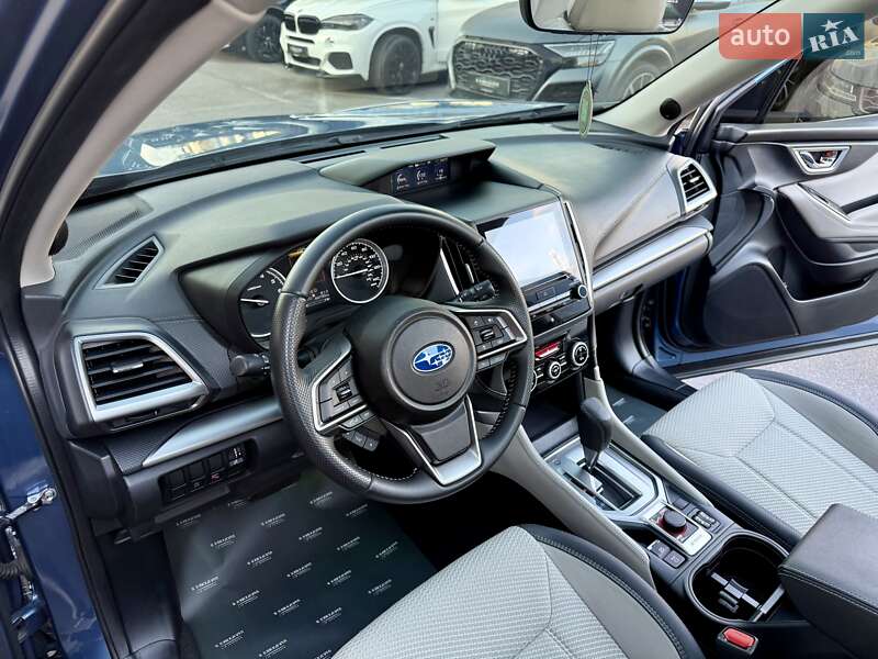Позашляховик / Кросовер Subaru Forester 2020 в Києві