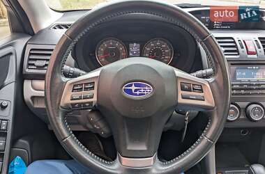 Внедорожник / Кроссовер Subaru Forester 2014 в 