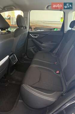 Внедорожник / Кроссовер Subaru Forester 2018 в 