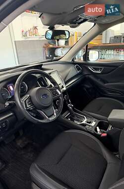 Внедорожник / Кроссовер Subaru Forester 2018 в 