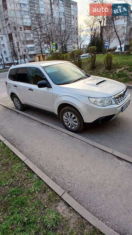 Subaru Forester 2011