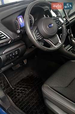 Позашляховик / Кросовер Subaru Forester 2019 в 