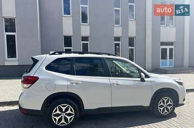 Внедорожник / Кроссовер Subaru Forester 2022 в 