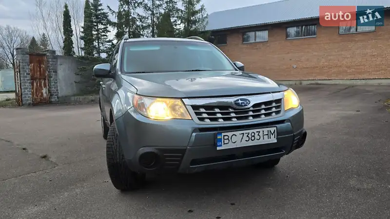 Позашляховик / Кросовер Subaru Forester 2011 в 