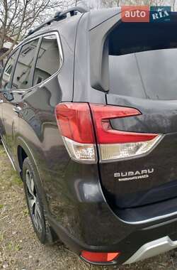Внедорожник / Кроссовер Subaru Forester 2019 в 