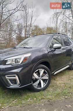 Внедорожник / Кроссовер Subaru Forester 2019 в 