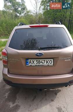 Внедорожник / Кроссовер Subaru Forester 2013 в 