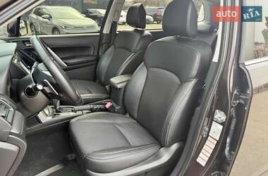 Внедорожник / Кроссовер Subaru Forester 2013 в 