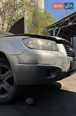 Внедорожник / Кроссовер Subaru Forester 2006 в 