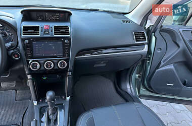 Внедорожник / Кроссовер Subaru Forester 2017 в 