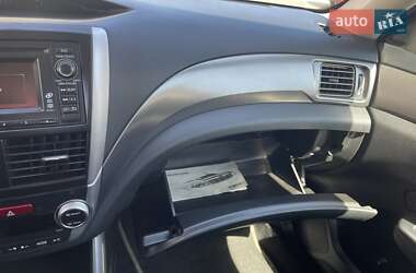 Позашляховик / Кросовер Subaru Forester 2011 в 