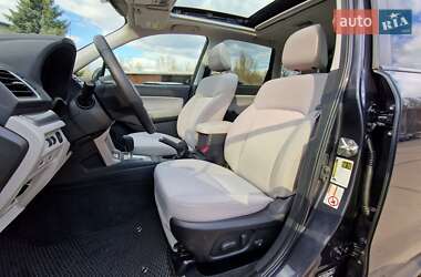 Внедорожник / Кроссовер Subaru Forester 2017 в 
