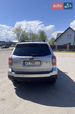 Внедорожник / Кроссовер Subaru Forester 2013 в 