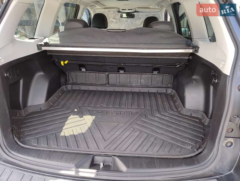Позашляховик / Кросовер Subaru Forester 2014 в Івано-Франківську