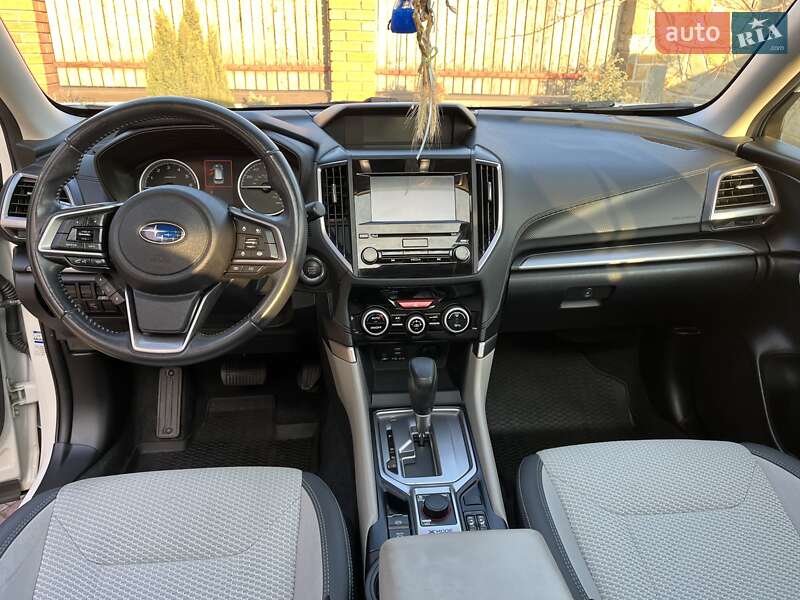 Внедорожник / Кроссовер Subaru Forester 2019 в Львове