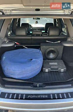 Внедорожник / Кроссовер Subaru Forester 2005 в 