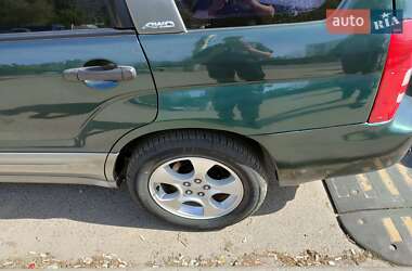 Внедорожник / Кроссовер Subaru Forester 2004 в 