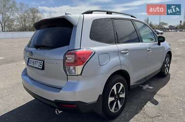 Внедорожник / Кроссовер Subaru Forester 2017 в 