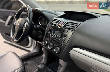 Позашляховик / Кросовер Subaru Forester 2013 в 