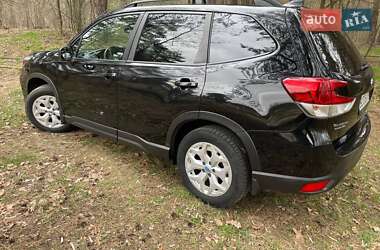 Внедорожник / Кроссовер Subaru Forester 2019 в 