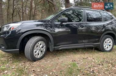Внедорожник / Кроссовер Subaru Forester 2019 в 