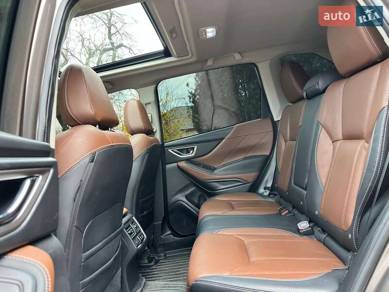 Позашляховик / Кросовер Subaru Forester 2022 в Києві