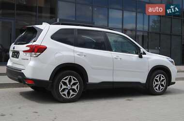 Позашляховик / Кросовер Subaru Forester 2021 в Києві