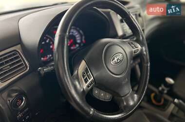 Внедорожник / Кроссовер Subaru Forester 2011 в 