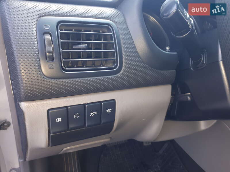 Внедорожник / Кроссовер Subaru Forester 2006 в Киеве