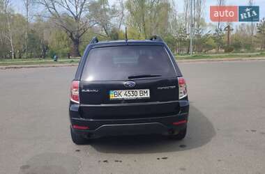 Внедорожник / Кроссовер Subaru Forester 2008 в 
