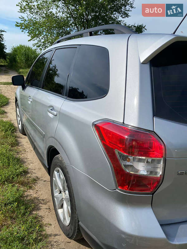 Внедорожник / Кроссовер Subaru Forester 2014 в Новомосковске