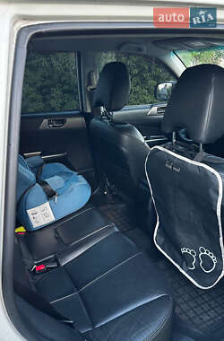 Внедорожник / Кроссовер Subaru Forester 2011 в 