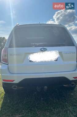Позашляховик / Кросовер Subaru Forester 2010 в 