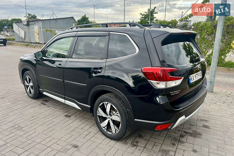 Внедорожник / Кроссовер Subaru Forester 2018 в Киеве