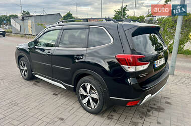 Внедорожник / Кроссовер Subaru Forester 2018 в 