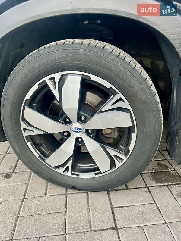 Внедорожник / Кроссовер Subaru Forester 2018 в Киеве