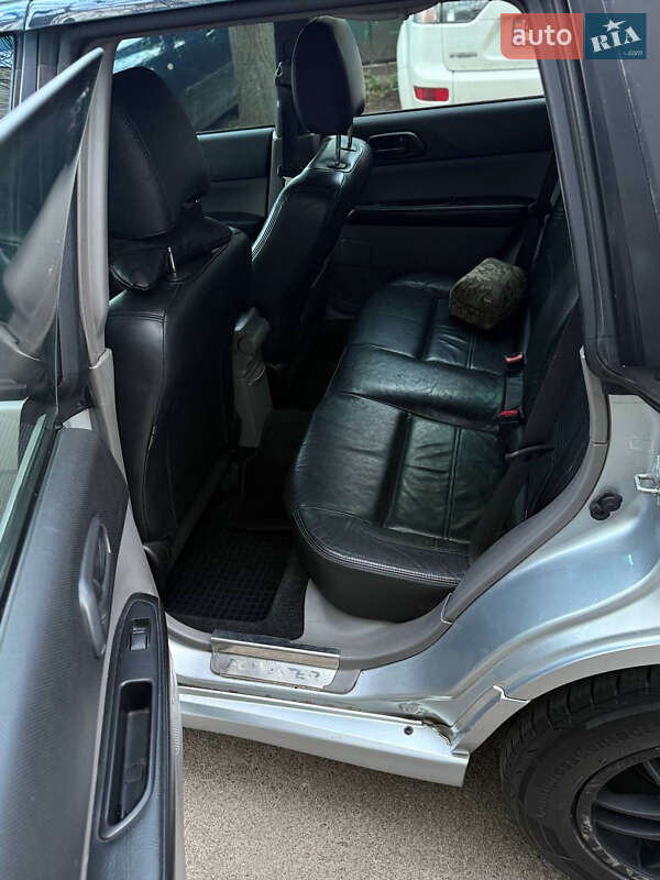 Внедорожник / Кроссовер Subaru Forester 2006 в Киеве