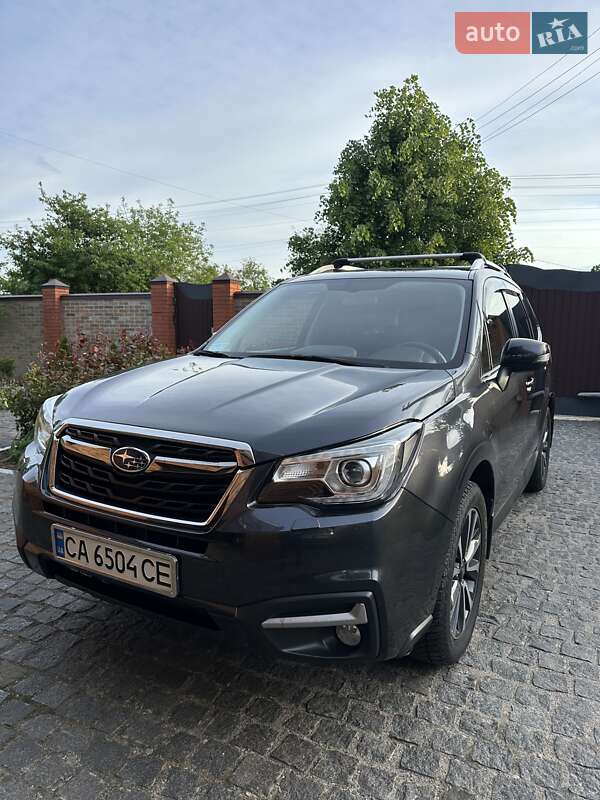 Позашляховик / Кросовер Subaru Forester 2018 в 