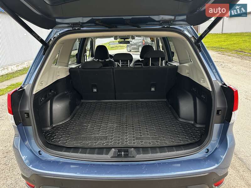 Позашляховик / Кросовер Subaru Forester 2019 в Києві фото 13 Позашляховик / Кросовер Subaru Forester 2019 в Києві