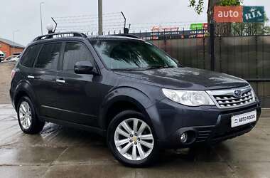 Позашляховик / Кросовер Subaru Forester 2011 в Києві