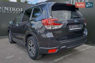 Внедорожник / Кроссовер Subaru Forester 2018 в 