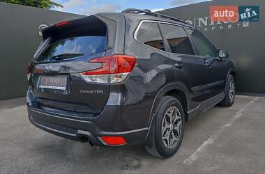 Внедорожник / Кроссовер Subaru Forester 2018 в 