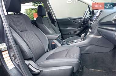 Внедорожник / Кроссовер Subaru Forester 2018 в 