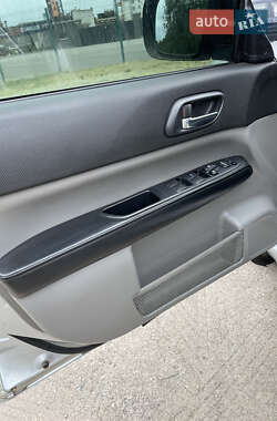 Внедорожник / Кроссовер Subaru Forester 2006 в 