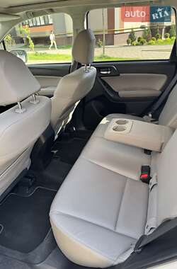 Позашляховик / Кросовер Subaru Forester 2014 в 